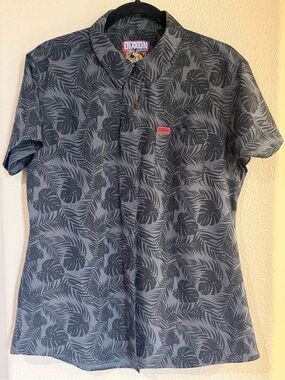 DIXXON Black and Gray Leaf-Print Short Sleeve Button-Down